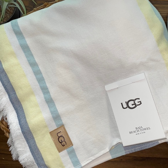 UGG Bath Nwt Ugg Turkish Baja Beach Pool Towel New Blue Crush